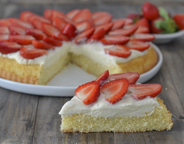 Tarte moelleuse aux fraises Recette simple et rapide